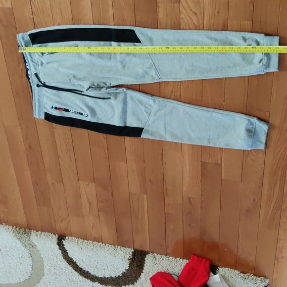 DKNY Men's matching set - Picture 8 of 10